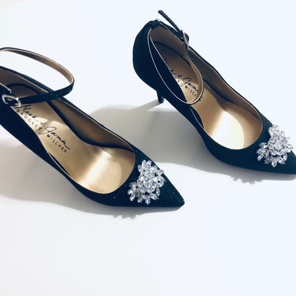 💚Badgley Mischka Pump with Ankle Strap - Picture 2 of 7